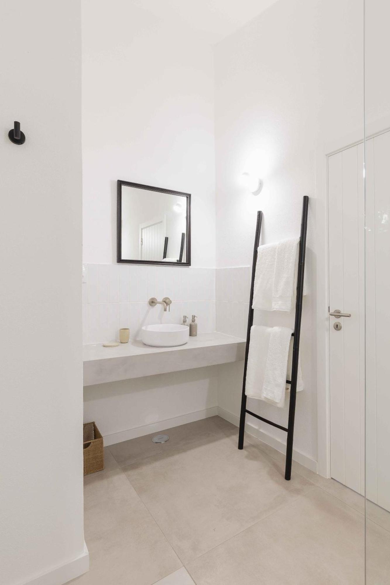 Amago Guesthouse Санта-Барбара-де-Некс Экстерьер фото